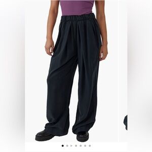XS Free People “Nothin to Say” Elastic pants Black